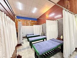 Doi Ngoai Bien Phong SPA Hotel