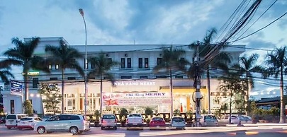 Doi Ngoai Bien Phong SPA Hotel