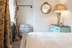 Eilmers Cottage Lovely 4BD in Malmesbury