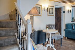 Eilmers Cottage Lovely 4BD in Malmesbury