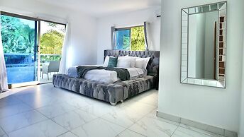 Villa Pravda Guerra 4BR 6BDS 12PAX