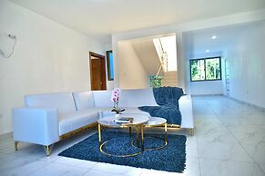 Villa Pravda Guerra 4BR 6BDS 12PAX