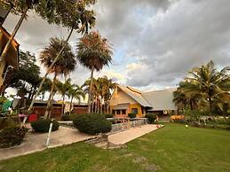 Petpumok Wangnamkhiao Hotel