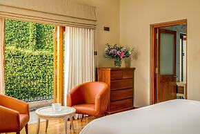 Colombo Villa Collection