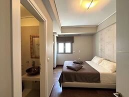 Glyfada 4BDR Penthouse Gia