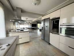 Glyfada 4BDR Penthouse Gia