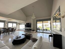 Glyfada 4BDR Penthouse Gia