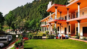Hotel Mountain Track- Taranna Balakot