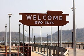 Ekta Houseboat Statue Of Unity Kevadia