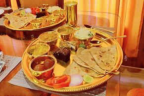 Ekta Houseboat Statue Of Unity Kevadia