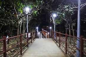 Ekta Houseboat Statue Of Unity Kevadia