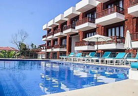 Goa Crescent Resort - A Hilltop Seaview Escape