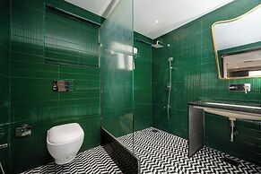 Goa Crescent Resort - A Hilltop Seaview Escape