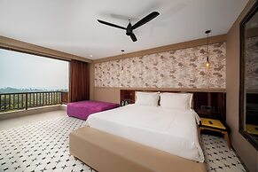 Goa Crescent Resort - A Hilltop Seaview Escape
