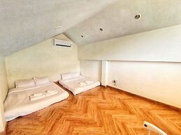 Level TWO pool villa Sriracha