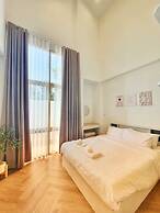 Level TWO pool villa Sriracha