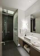 w Bright 1BR w View in El Nogal