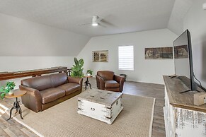 Private Deck & Game Room: Portland Group Getaway