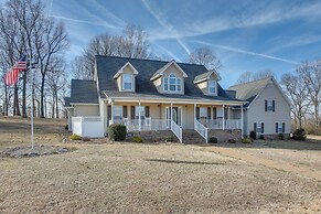 Private Deck & Game Room: Portland Group Getaway