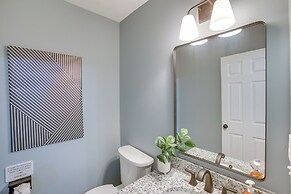 Private Deck & Game Room: Portland Group Getaway