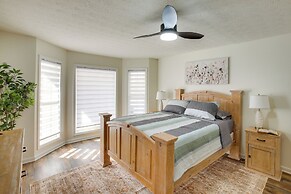 Private Deck & Game Room: Portland Group Getaway