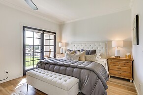 Relax by Pool & Play Tennis: Biltmore Retreat!