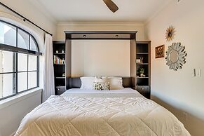 Relax by Pool & Play Tennis: Biltmore Retreat!