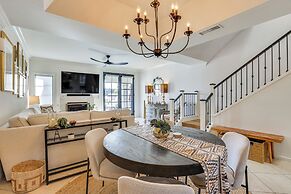 Relax by Pool & Play Tennis: Biltmore Retreat!