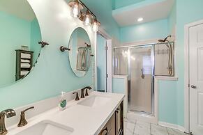 3 Mi to Dtwn Memphis: Charming Family Home!