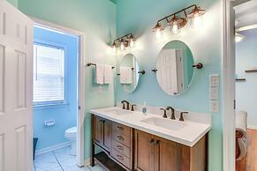 3 Mi to Dtwn Memphis: Charming Family Home!