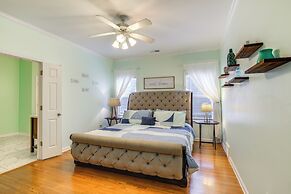 3 Mi to Dtwn Memphis: Charming Family Home!