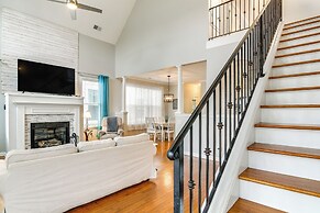 3 Mi to Dtwn Memphis: Charming Family Home!