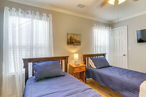 3 Mi to Dtwn Memphis: Charming Family Home!