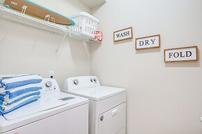 Resort Getaway w/ Game Room: 11 Mi to Disney!