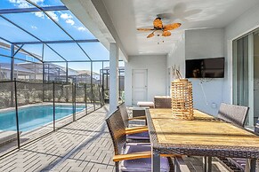 Resort Getaway w/ Game Room: 11 Mi to Disney!