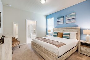 Resort Getaway w/ Game Room: 11 Mi to Disney!