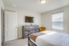 Resort Getaway w/ Game Room: 11 Mi to Disney!