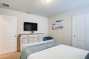 Resort Getaway w/ Game Room: 11 Mi to Disney!