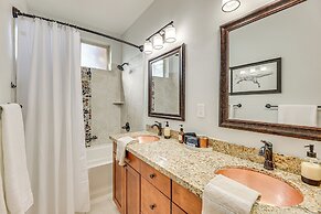 Near Lakes & Trails: Mesa Home w/ Golf Course View