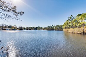 Waterfront Retreat w/ Fishing Dock in Pensacola