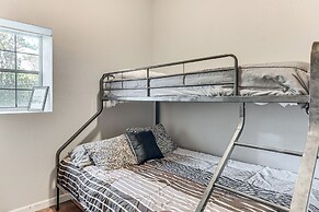 Waterfront Retreat w/ Fishing Dock in Pensacola