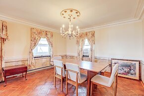 Beachfront Home ~ 7 Mi to Cape May!