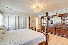 Beachfront Home ~ 7 Mi to Cape May!