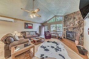 1 Mi to Downtown Ruidoso: Peaceful Forested Cabin!