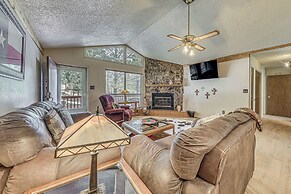 1 Mi to Downtown Ruidoso: Peaceful Forested Cabin!