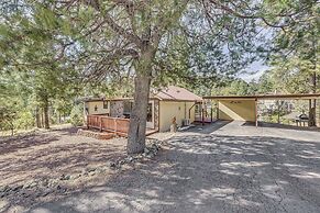 1 Mi to Downtown Ruidoso: Peaceful Forested Cabin!