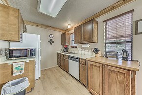 1 Mi to Downtown Ruidoso: Peaceful Forested Cabin!