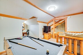 Near Hiking Trails: Gatlinburg Condo w/ Sauna!