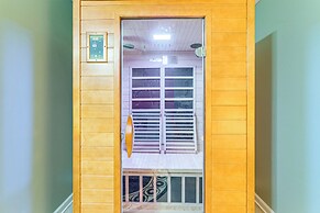 Near Hiking Trails: Gatlinburg Condo w/ Sauna!