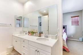 14 Mi to Old Town Temecula: Luxe Fallbrook Home!